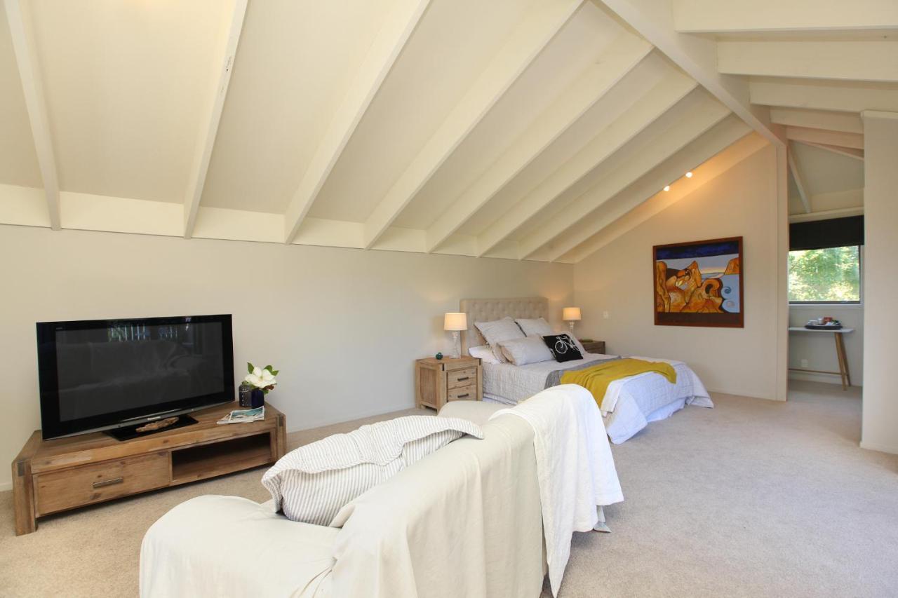 Cedar Park Bed & Breakfast Tamahere Экстерьер фото